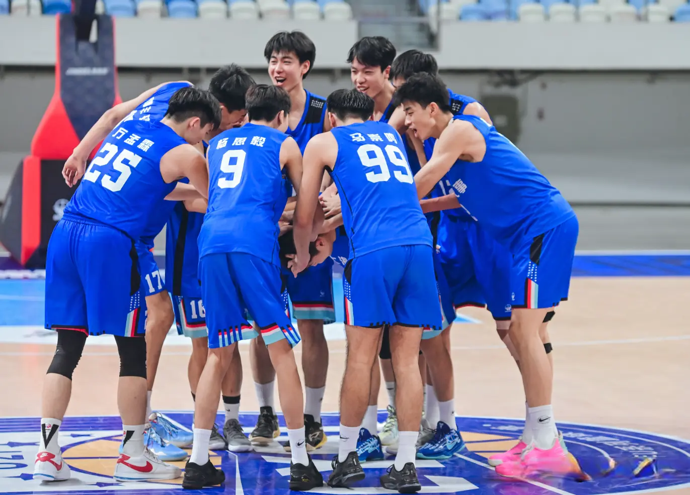 深圳队, 看不看都行, 上午